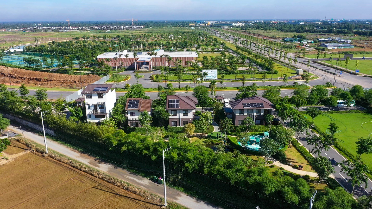 LÀN SÓNG ĐẦU TƯ NÂNG TẦM BẤT ĐỘNG SẢN LONG AN