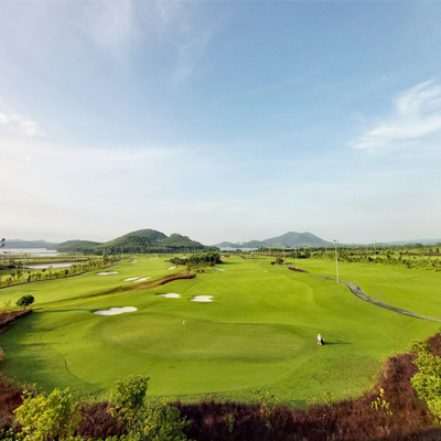 Sân Golf 18 lỗ tại Hoa Tiên Pararadise