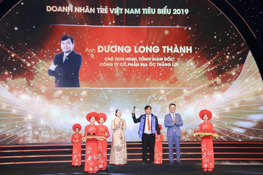 chu-tich-hdqt-thang-loi-group-vinh-du-top-100-doanh-nhan-tre-tieu-bieu